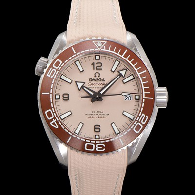 미러급 오메가 남성용 씨마스터 신제품 215.32.44.21.09.001 플래닛 오션 600m 코-액시얼 마스터 크로노미터 43.5mm 오토매틱 Cal.8900 타입 우레탄줄 베이지 다이얼 omg20250 Ⅳ