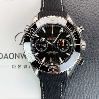 미러급 오메가 남성용 씨마스터 신제품 215.33.46.51.01.001 플래닛 오션 600m 코액시얼 마스터 크로노미터 45.5mm 크로노그래프 오토매틱 Cal.9900 타입 블랙 다이얼 omg0200 Ⅳ