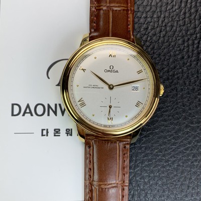 미러급 오메가 남성용 드빌 스몰 434.53.41.20.02.001 세컨즈 마스터 크로노미터 18K 옐우골드 41mm 오토매틱 Cal.8802 타입 실버 다이얼 omg0216 Ⅳ