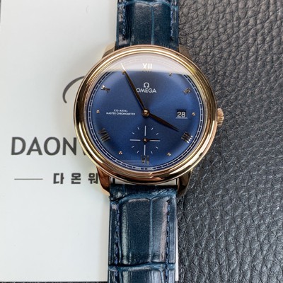 미러급 오메가 남성용 드빌 스몰 434.53.41.20.03.001 세컨즈 마스터 크로노미터 18K 로즈골드 41mm 오토매틱 Cal.8802 타입 블루 다이얼 omg0217 Ⅳ