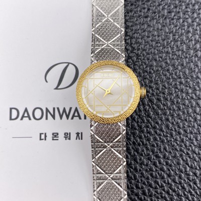 미러급 디올 여성용 라디드 사틴 25mm 쿼츠 무브먼트 화이트 자게 다이얼 dio1004 Ⅳ