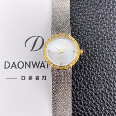 미러급 디올 여성용 라디드 사틴 25mm 쿼츠 무브먼트 화이트 자게 다이얼 dio1003 Ⅳ