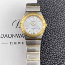 미러급 오메가 여성용 컨스틀레이션 맨해튼 131.20.28.60.05.002 옐우골드 28mm 쿼츠 Cal.4061무브먼트 화이트 자개 다이얼 omg0229 Ⅳ