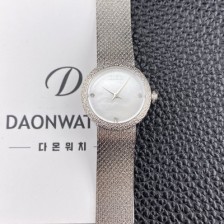 미러급 디올 여성용 라디드 사틴 25mm 쿼츠 무브먼트 화이트 자게 다이얼 dio1010 Ⅳ