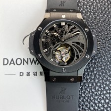 미러급 휴블렛 남성용 빅뱅 블랙 PVD 코팅 투어빌론 탑재 무브먼트 스켈레톤 다이얼 hub2154 Ⅳ